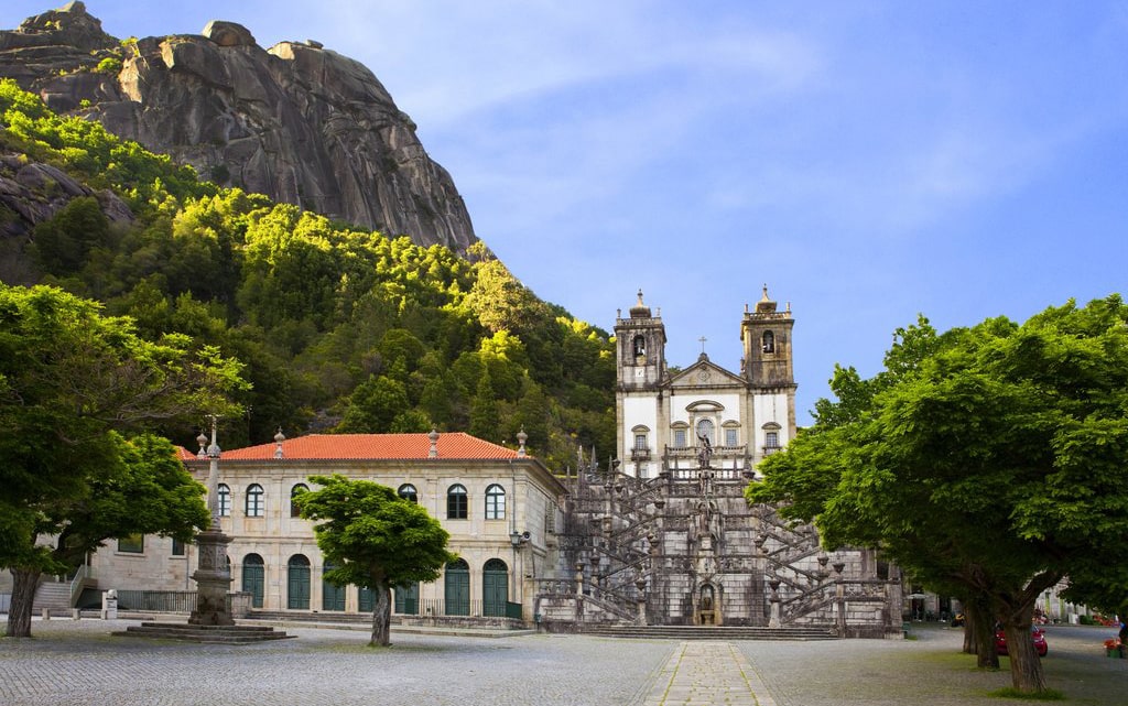 Região Santuário de Nossa Senhora da Peneda - Ribeira Collection Hotel - Arcos de Valdevez